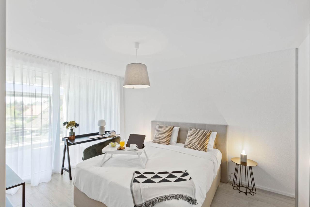 Epalinges Olympia Homes Beautifully Furnished Flats מראה חיצוני תמונה